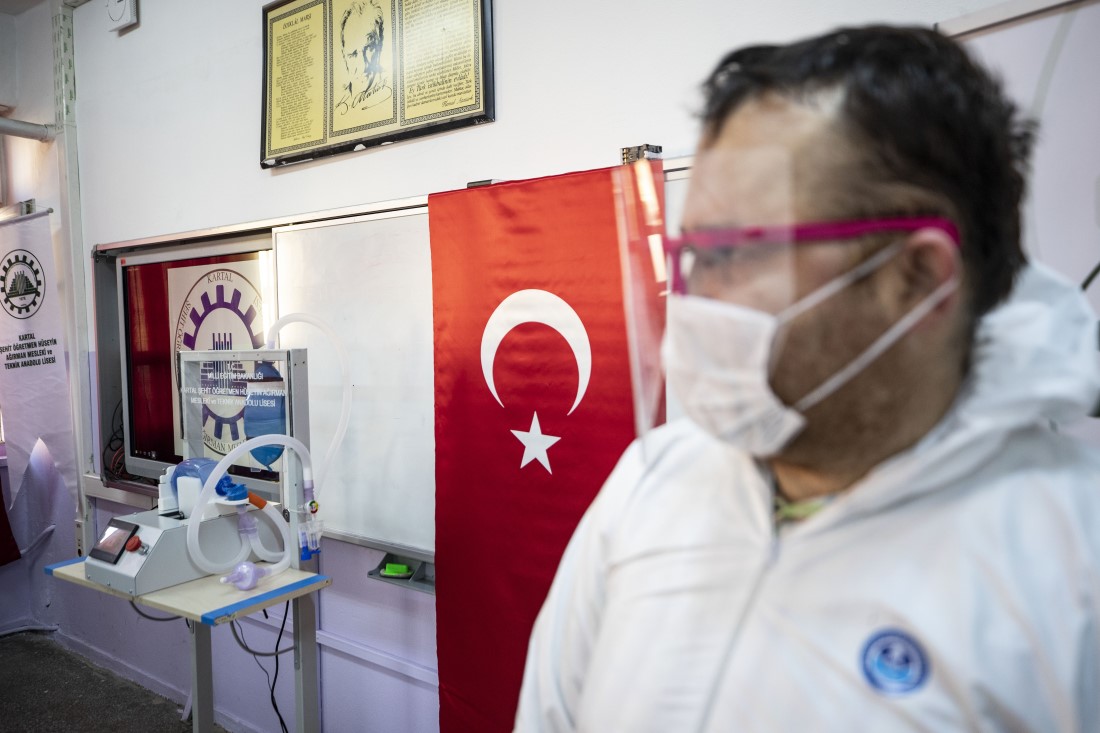 Bu kez İstanbul'da üretildi: MEB'den uzaktan kontrollü solunum cihazı 23