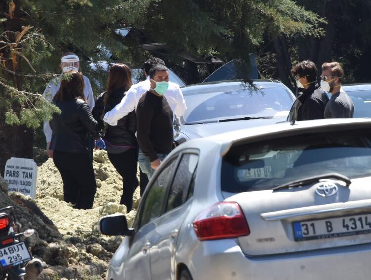 Ebru Şallı�nın oğlu Pars Tan son yolculuğuna uğurlandı