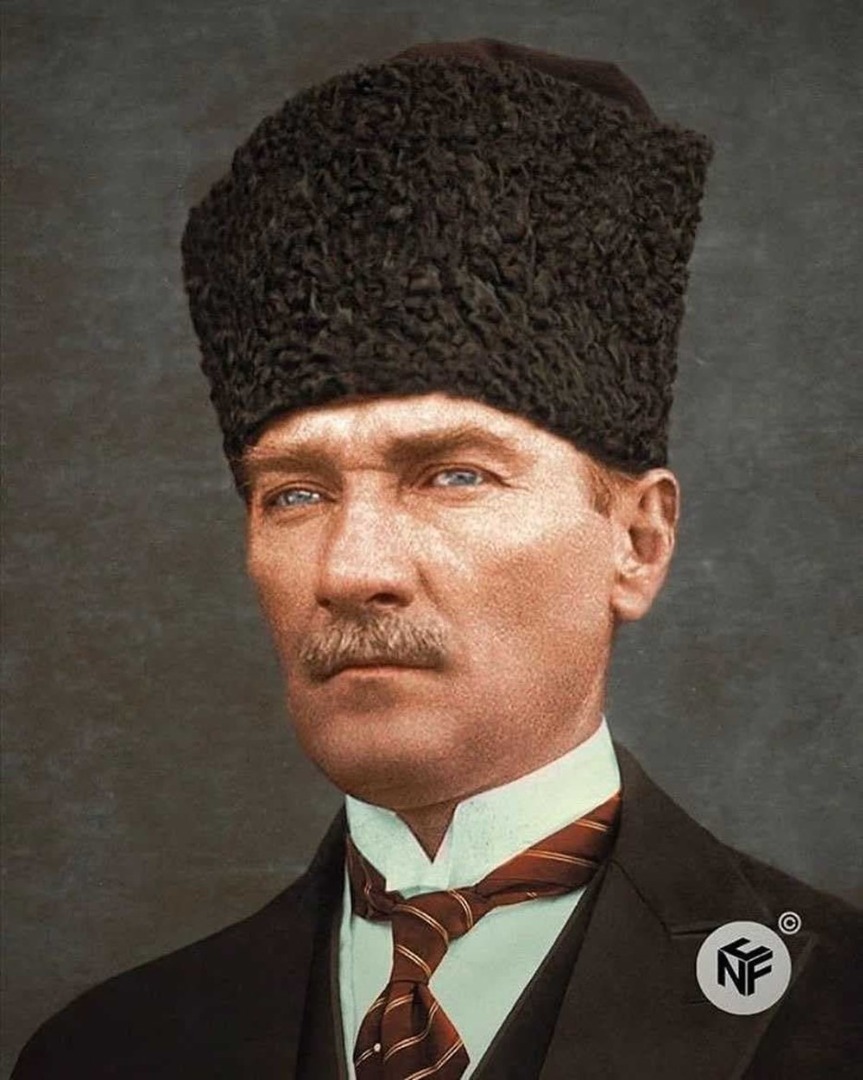 Ünlülerden duygulandıran 23 Nisan paylaşımları 10