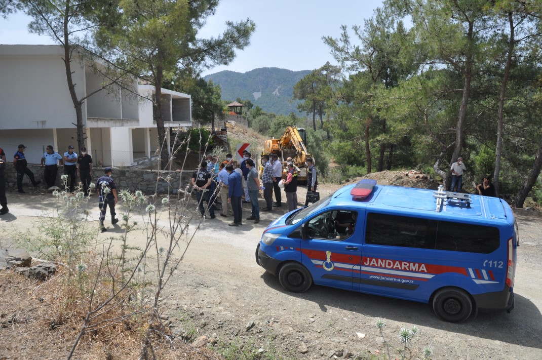 Muğla'da kaçak imara neşter! Bin 584 yapı yıkılacak 13