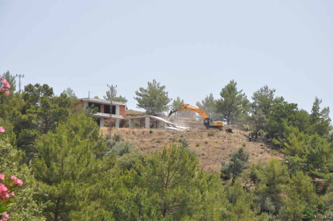 Muğla'da kaçak imara neşter! Bin 584 yapı yıkılacak 1