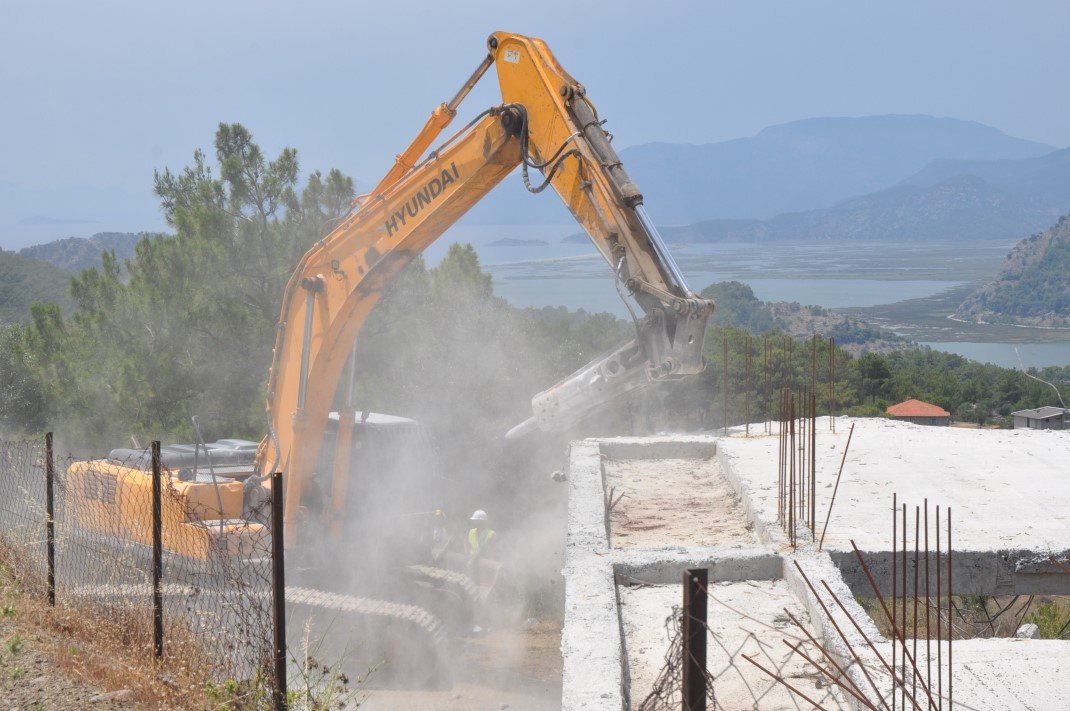 Muğla'da kaçak imara neşter! Bin 584 yapı yıkılacak 2