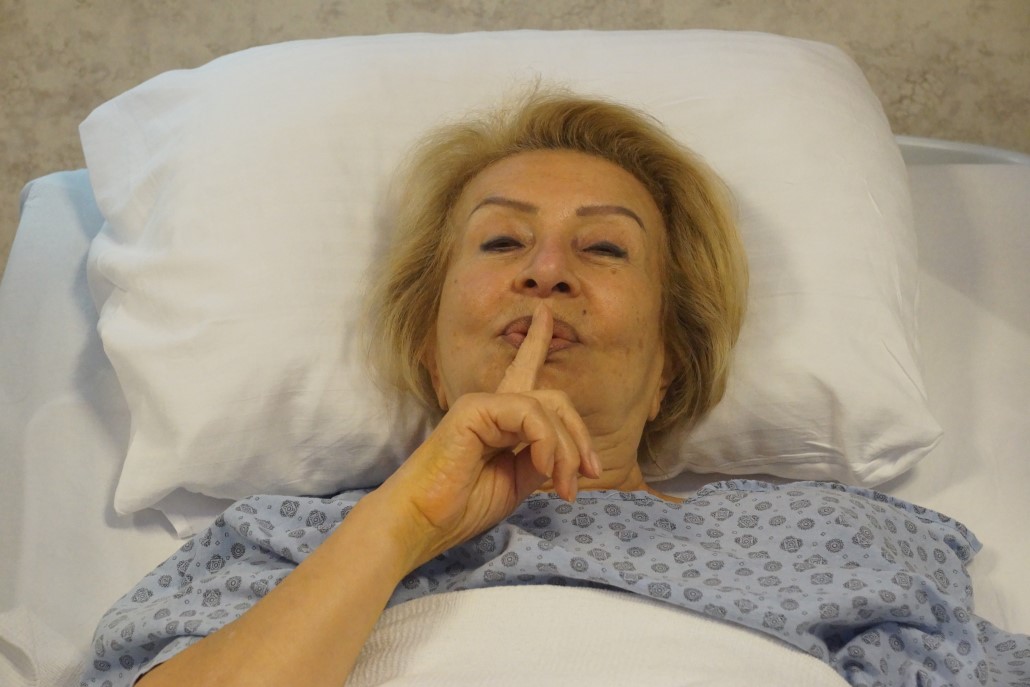 Bu kez hasta yatağından 'sus'turdu 7