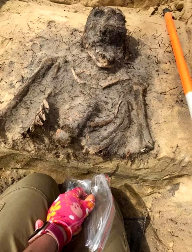 Polonya'da 115 çocuk cesedi bulunan toplu mezarın gizemi 6