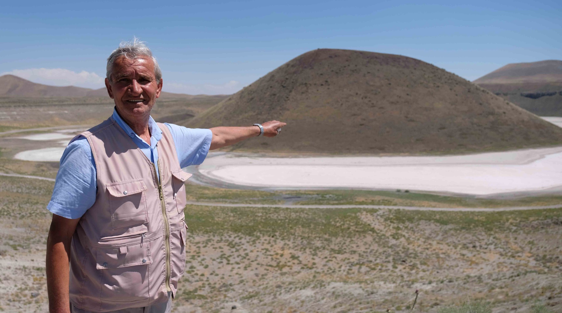 Dünyanın nazar boncuğu Meke Gölü tamamen kurudu 12