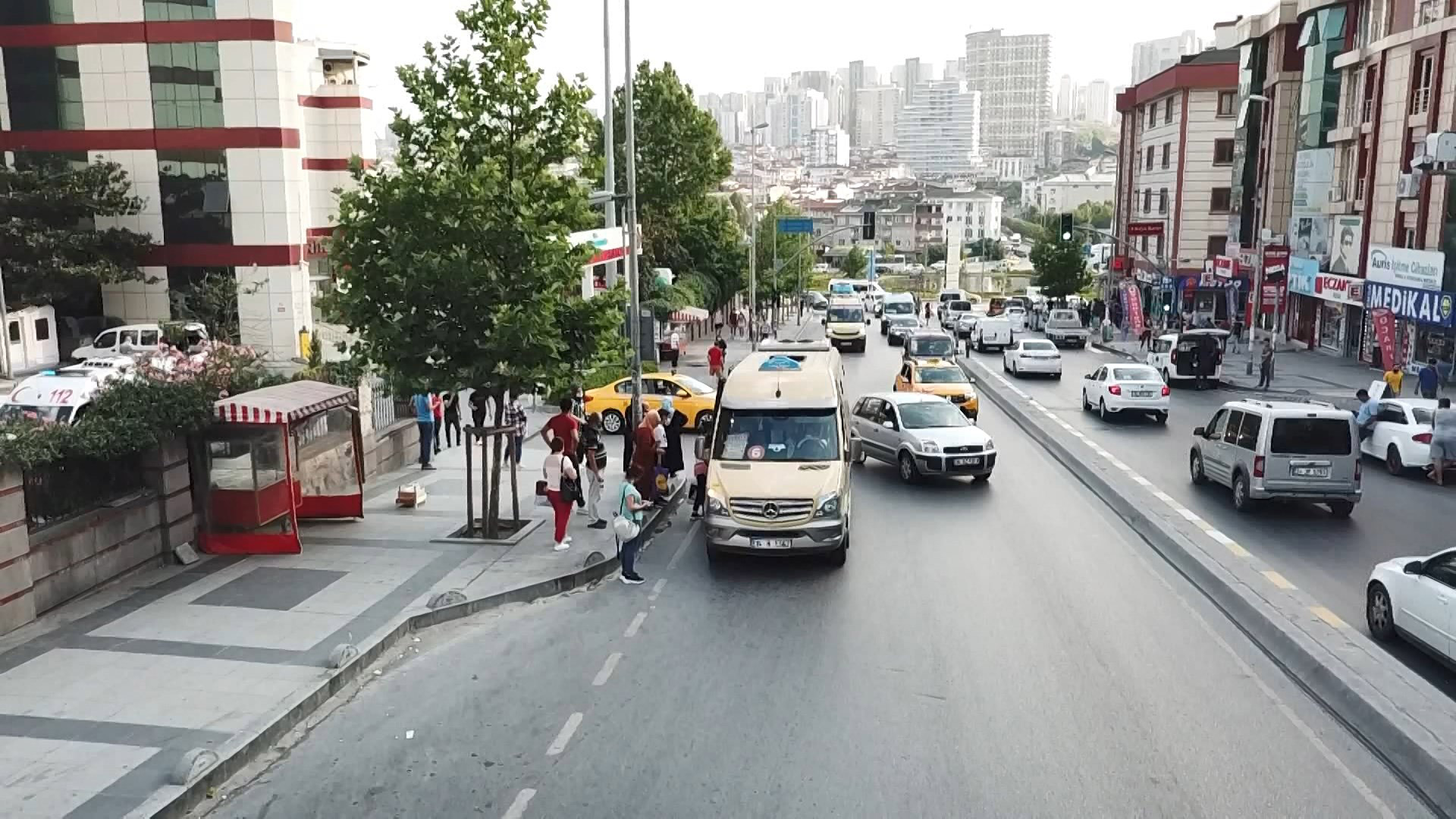 Minibüsçüler bildiğini okuyor! İstanbul'da yine aynı manzara 4