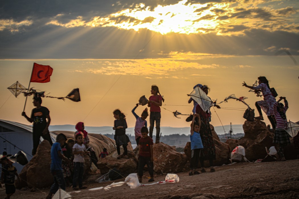 Savaşın gölgesinde çocuk neşesi... Hayallerini uçurdular! 22