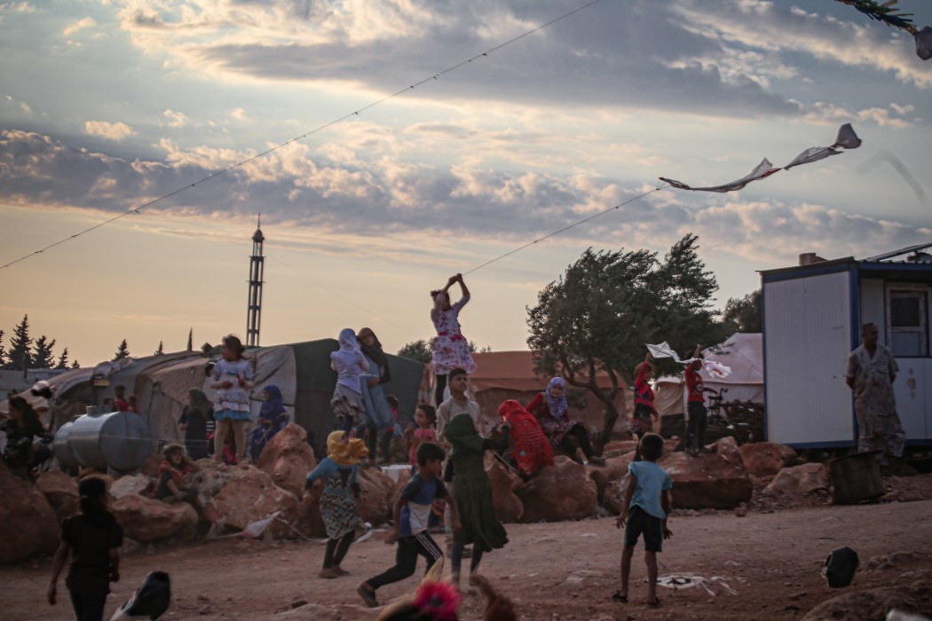 Savaşın gölgesinde çocuk neşesi... Hayallerini uçurdular! 16