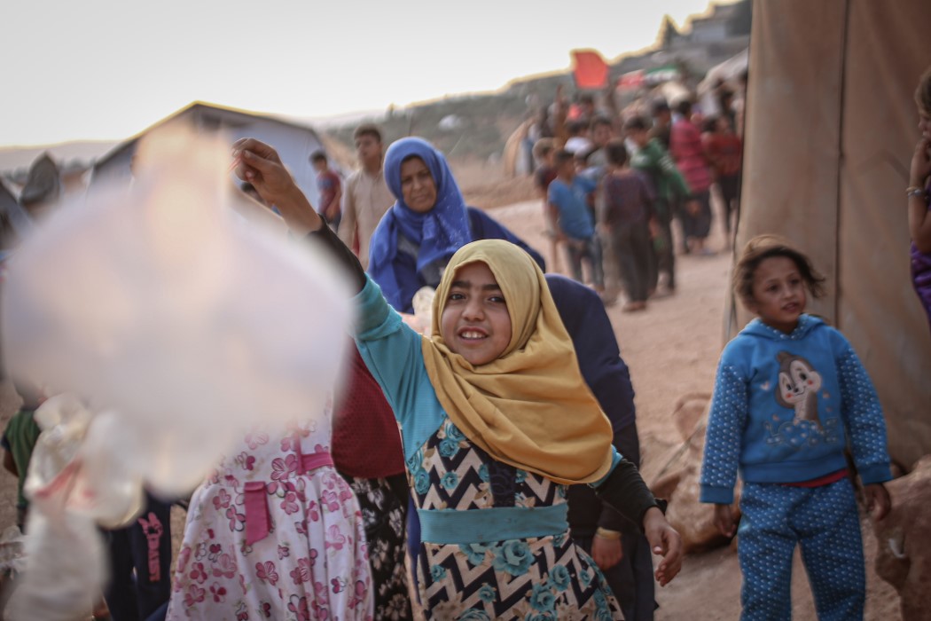 Savaşın gölgesinde çocuk neşesi... Hayallerini uçurdular! 18