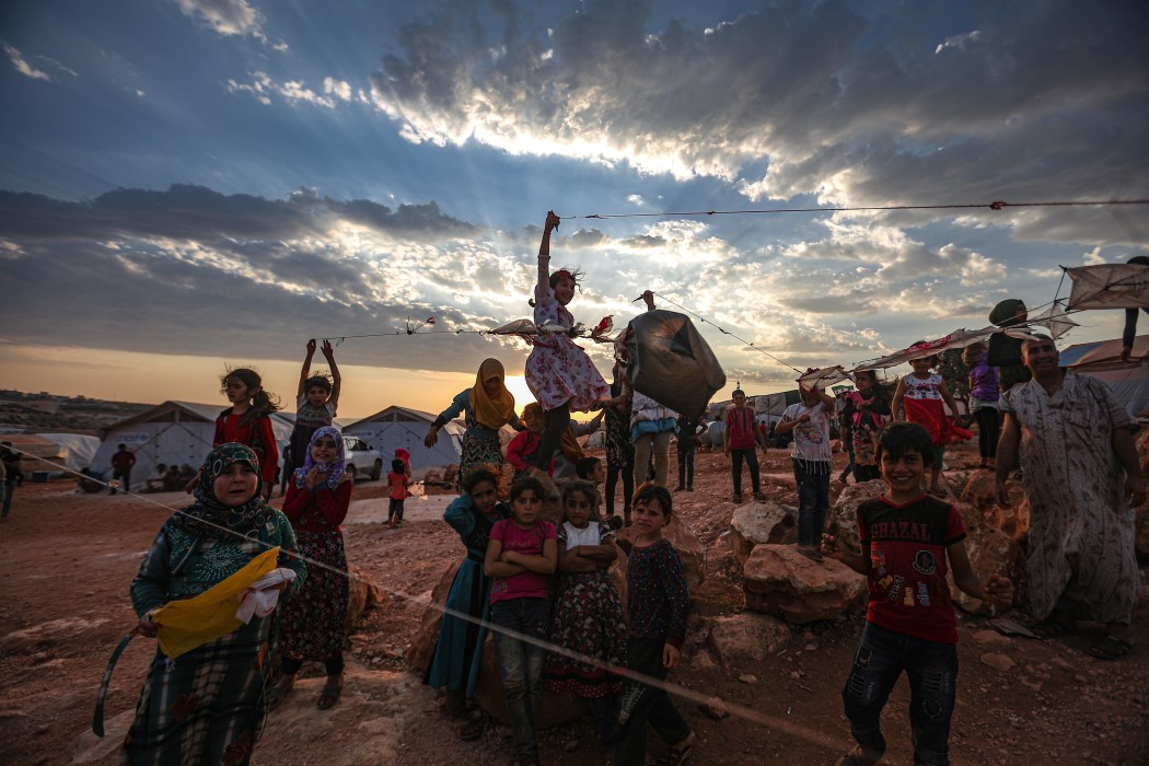 Savaşın gölgesinde çocuk neşesi... Hayallerini uçurdular! 14