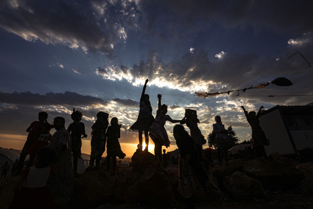Savaşın gölgesinde çocuk neşesi... Hayallerini uçurdular! 12