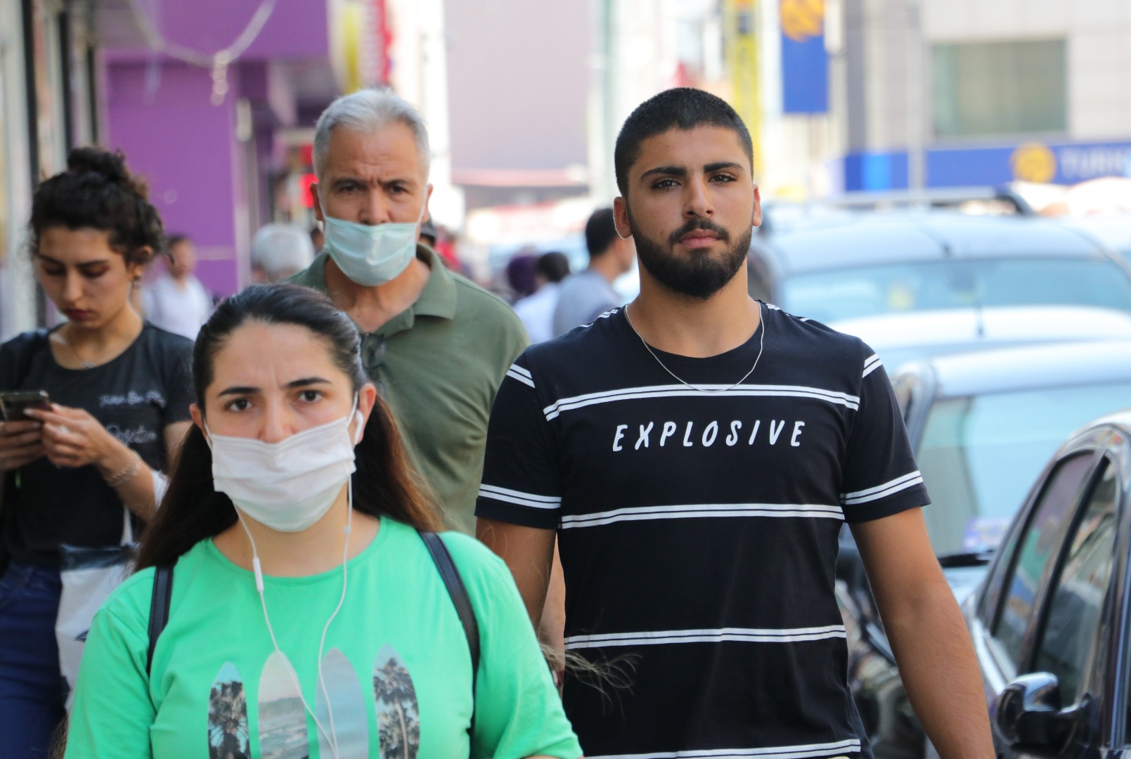 Vaka sayısının ‘pik’ yaptığı Adana’da endişelendiren görüntüler 7