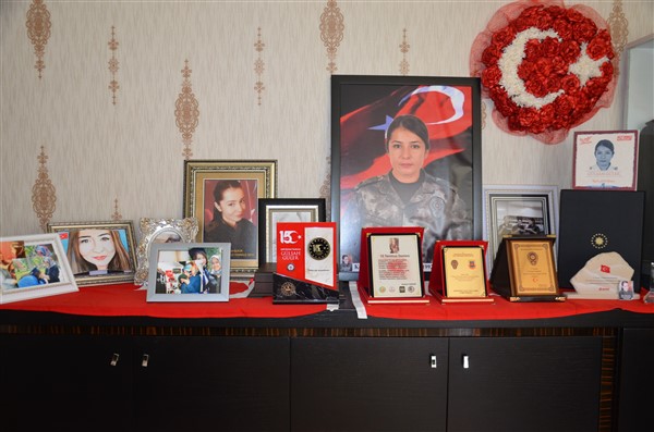 Şehit Gülşah Güler'in annesi: Evlatsız olunur ama vatansız olunmaz 4