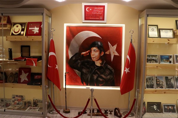 'Cennet'ten bir köşe... 15 Temmuz şehidinin hatırası bu evde yaşıyor 13