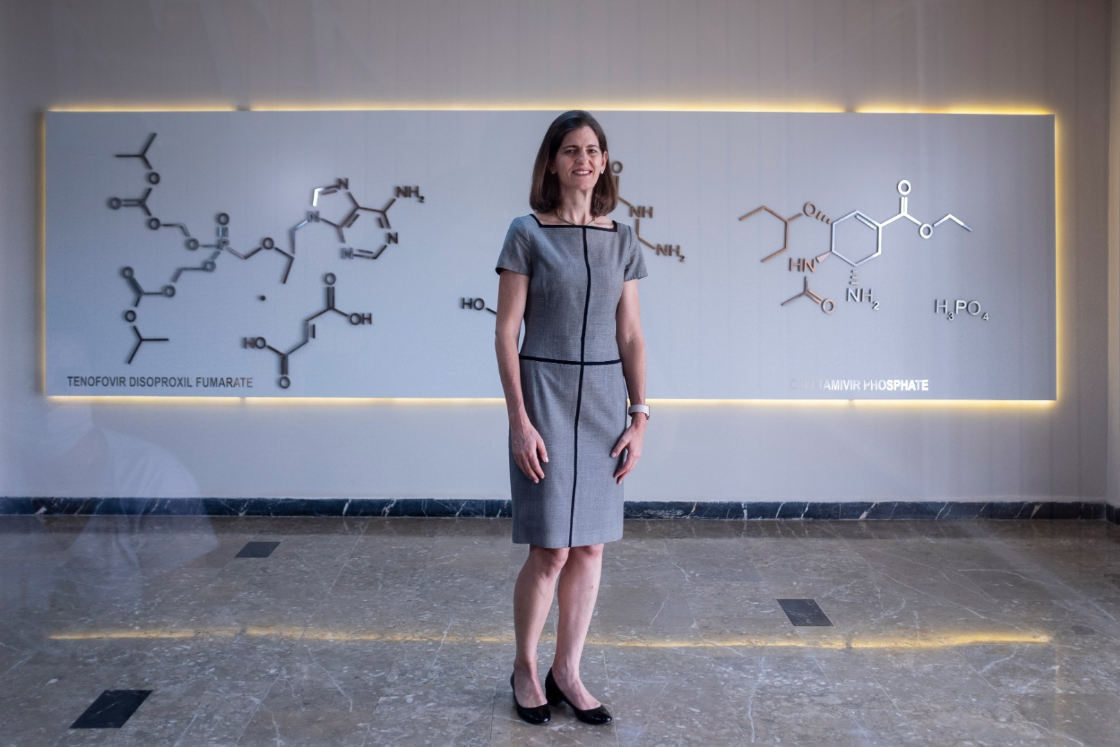 Hammaddeden kutuya! İşte Kovid-19 ilacının üretildiği laboratuvarlar 16