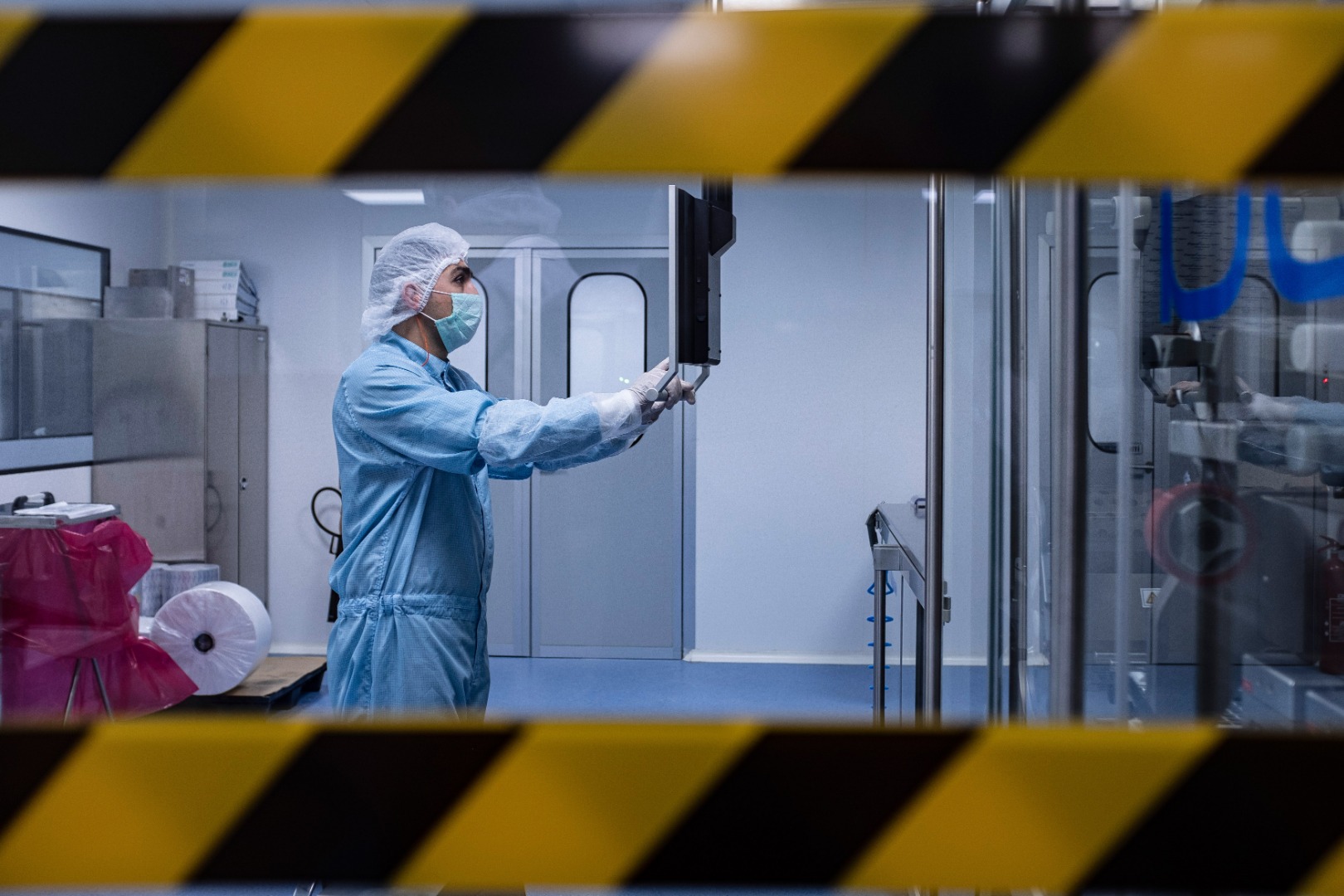 Hammaddeden kutuya! İşte Kovid-19 ilacının üretildiği laboratuvarlar 2