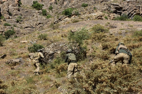 Son dakika! Hakkari'de Yıldırım-2 Cilo Operasyonu başladı 6