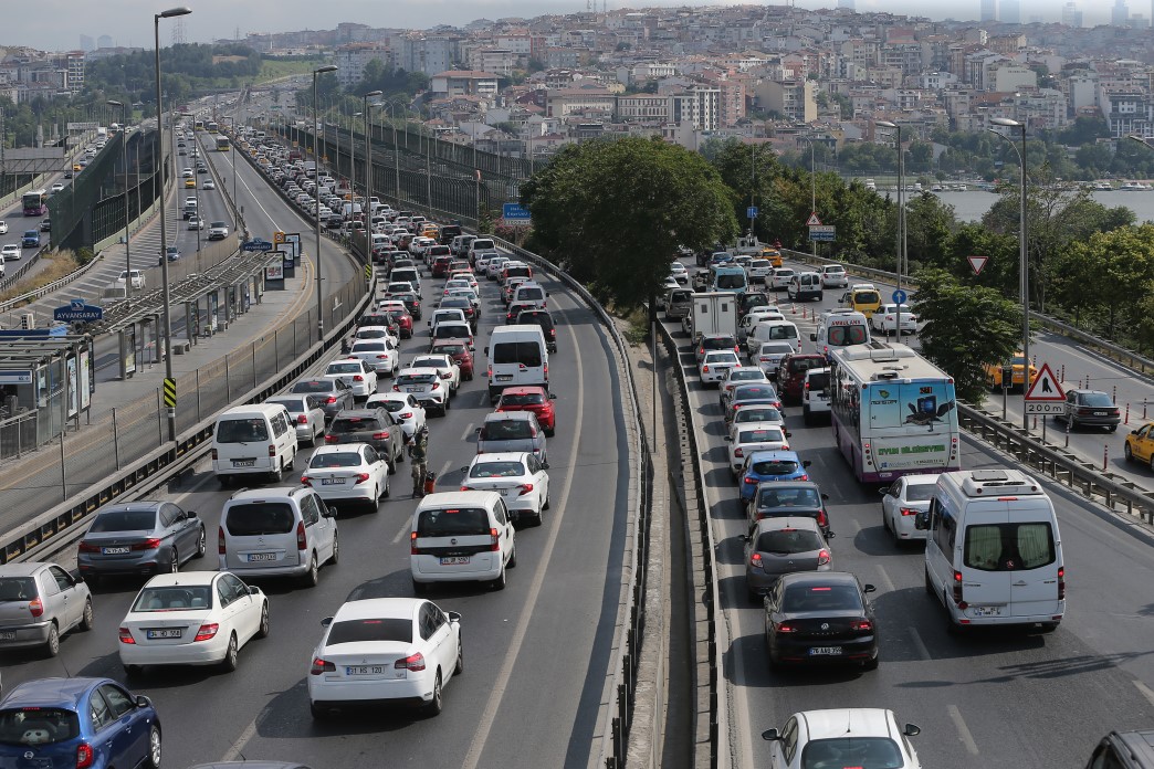 Haliç işkencesi! Köprüde çalışma başladı, trafik kilitlendi 9