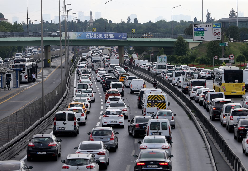 Haliç işkencesi! Köprüde çalışma başladı, trafik kilitlendi 2