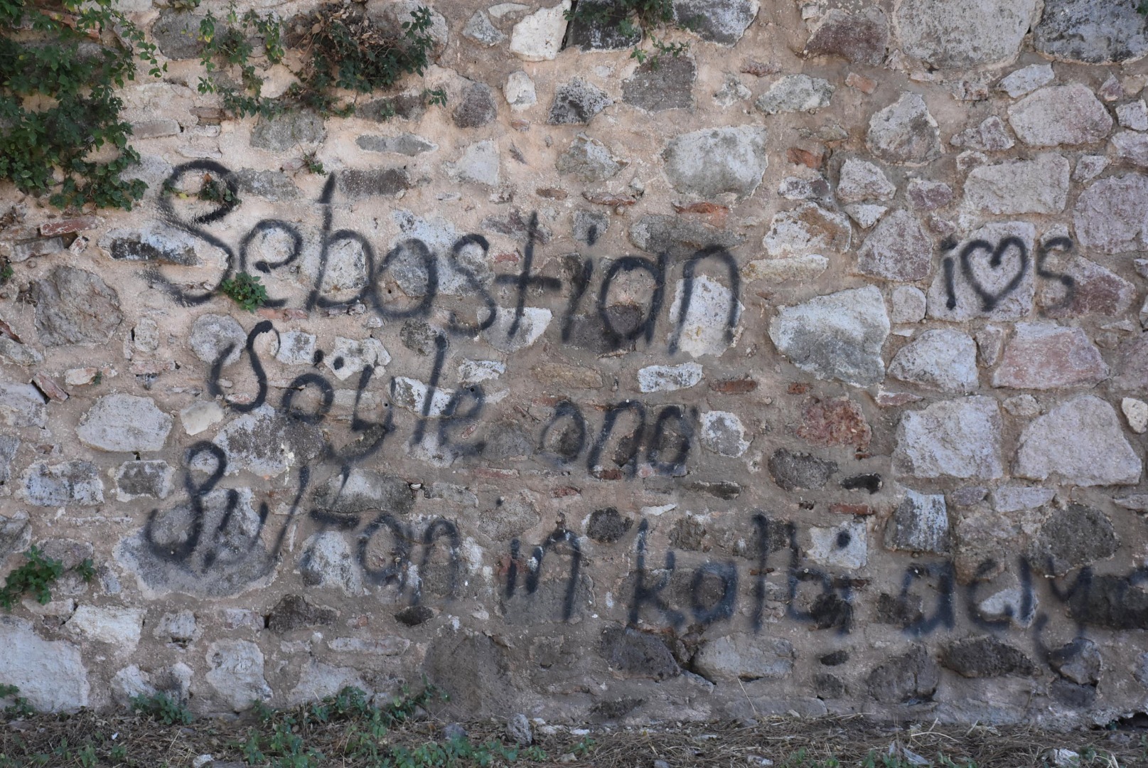 Kadifekale'nin tarihi surları yazı tahtasına döndü 4