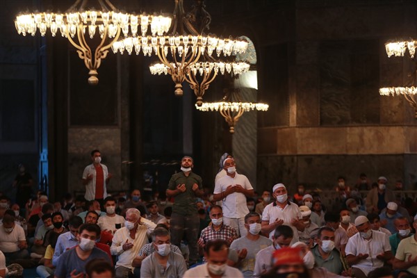 86 yıl sonra Ayasofya'da bayram namazı! Binler katıldı 18