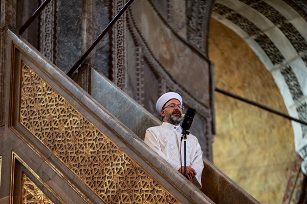 86 yıl sonra Ayasofya'da bayram namazı! Binler katıldı 6