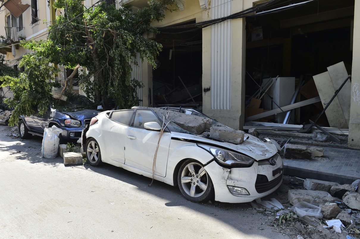 Son dakika! Beyrut�ta 300 bin ev zarar gördü, yüz binler kenti terk etti