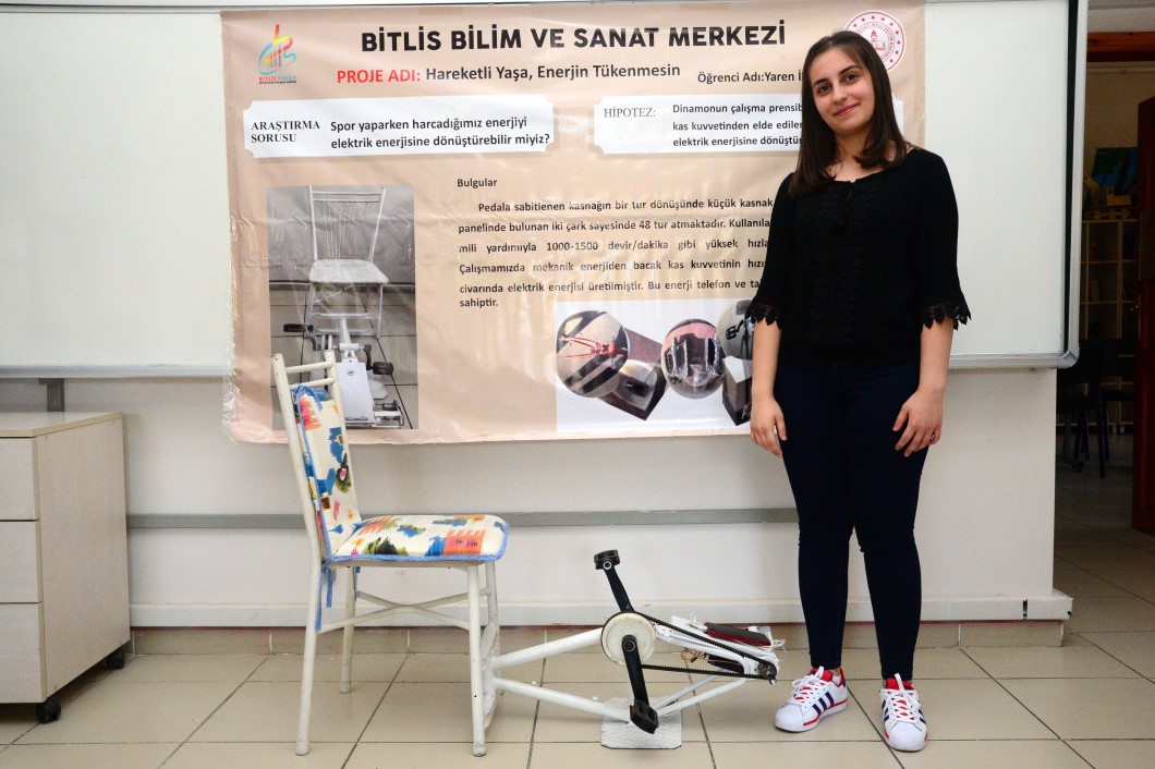 Sandalyeye sistem kurdu, hareket enerjisini elektriğe çevirdi 3