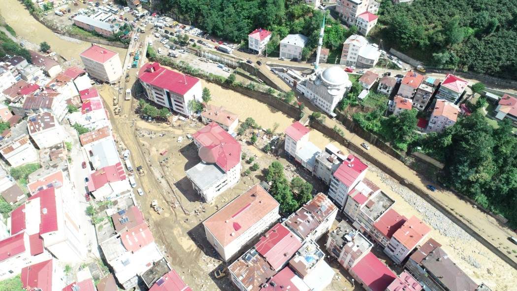 Son dakika! Sel suları Giresun'u yıkıp geçti... İşte fotoğraflarla bölgede son durum 19