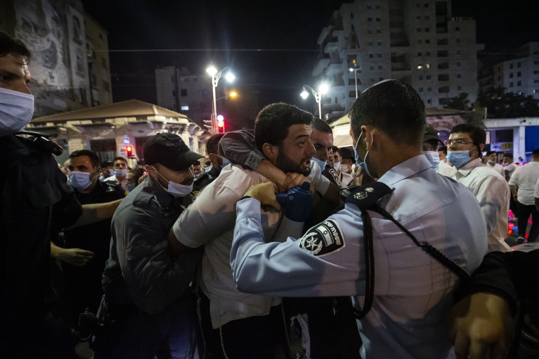 İsrail'de 'yolsuzluk' isyanı: Yalancı Netanyahu evine dön! 18