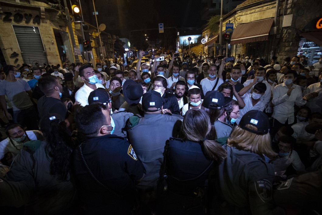 İsrail'de 'yolsuzluk' isyanı: Yalancı Netanyahu evine dön! 20