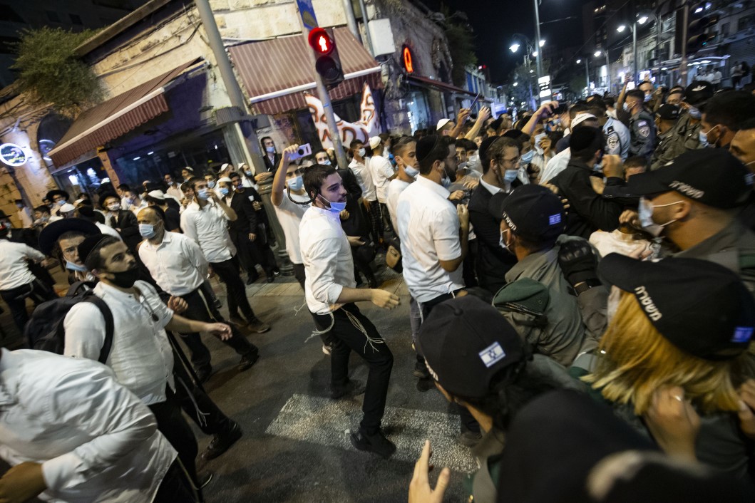 İsrail'de 'yolsuzluk' isyanı: Yalancı Netanyahu evine dön! 19