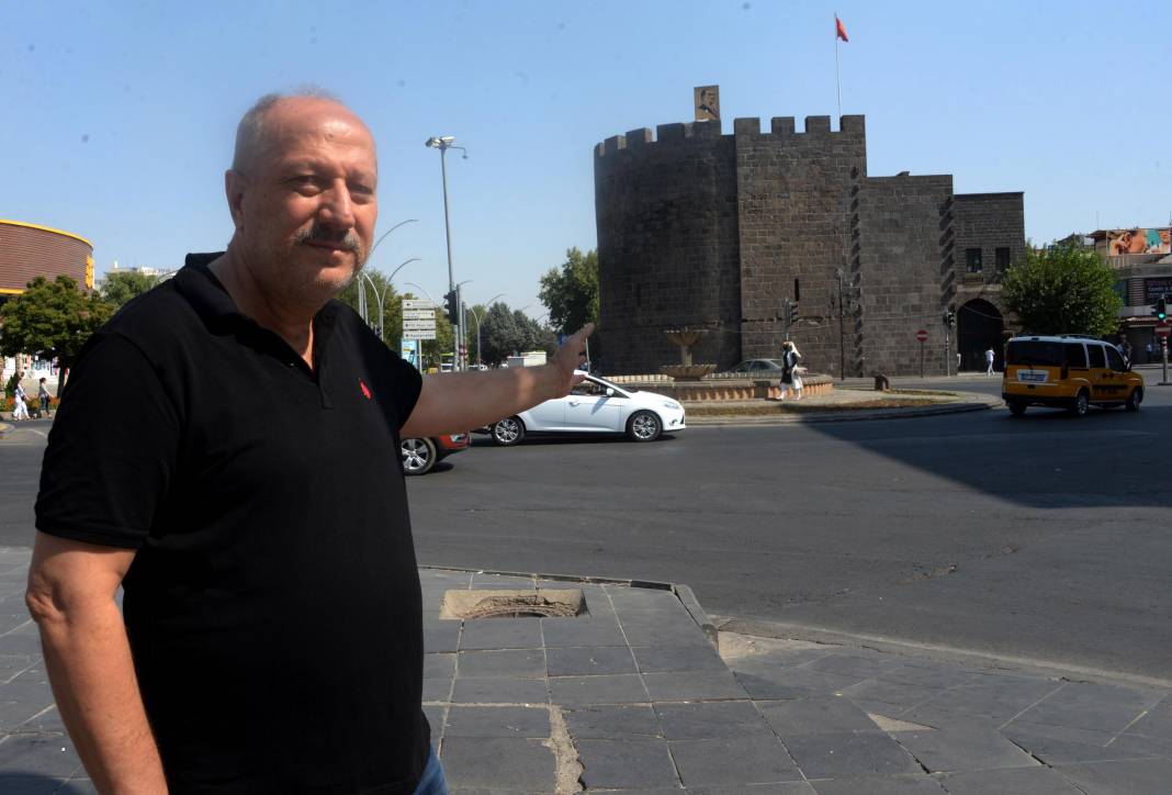 'Hava gelmiyor' diye yıkılan Diyarbakır surları yeniden inşa edilecek 3