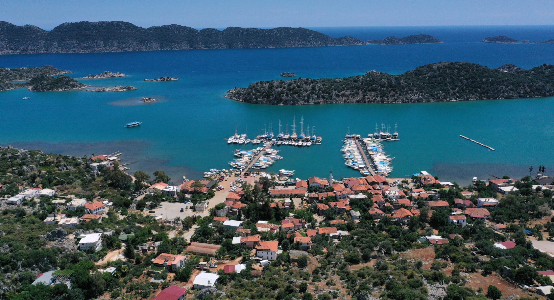 Sabahları sadece kuş ve deniz sesiyle uyanıyorlar! İşte dünyadaki cennet 11