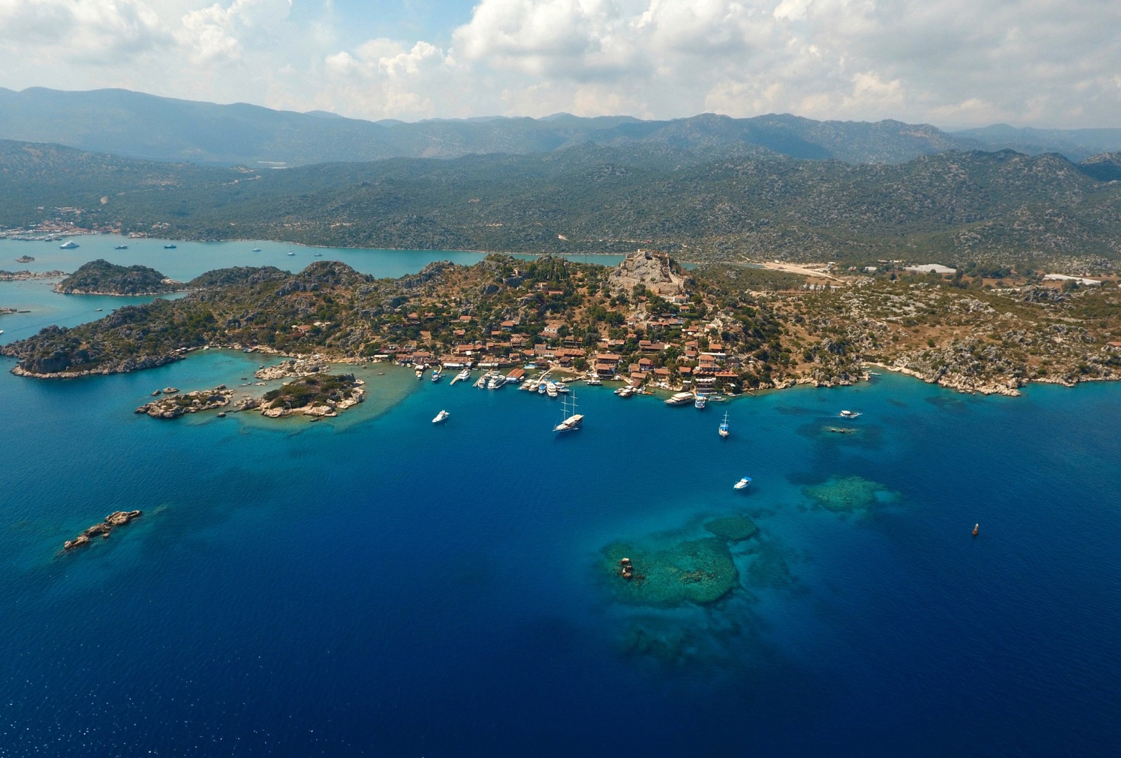 Sabahları sadece kuş ve deniz sesiyle uyanıyorlar! İşte dünyadaki cennet 8