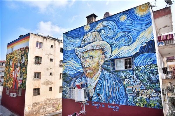 Van Gogh ve ‘Yıldızlı Gece’ eseri Mersin sokaklarında 8