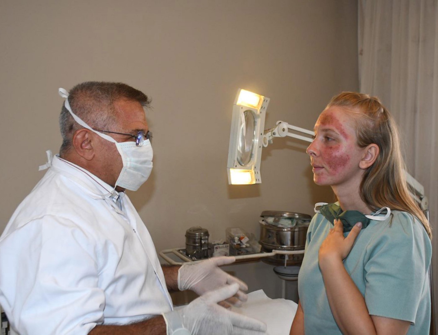 Cilt bakımı sonrası kabusu yaşayan genç kadın 6 ay tedavi görecek 10