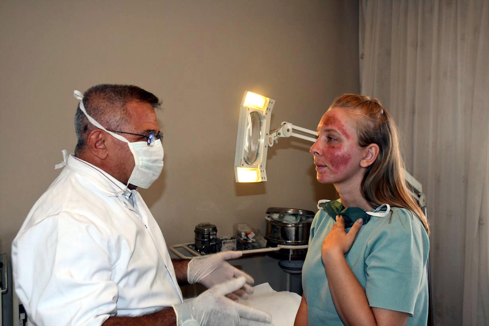 Cilt bakımı sonrası kabusu yaşayan genç kadın 6 ay tedavi görecek 6