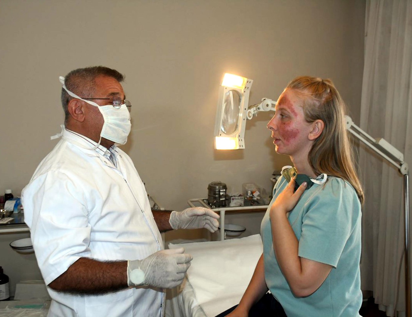 Cilt bakımı sonrası kabusu yaşayan genç kadın 6 ay tedavi görecek 3