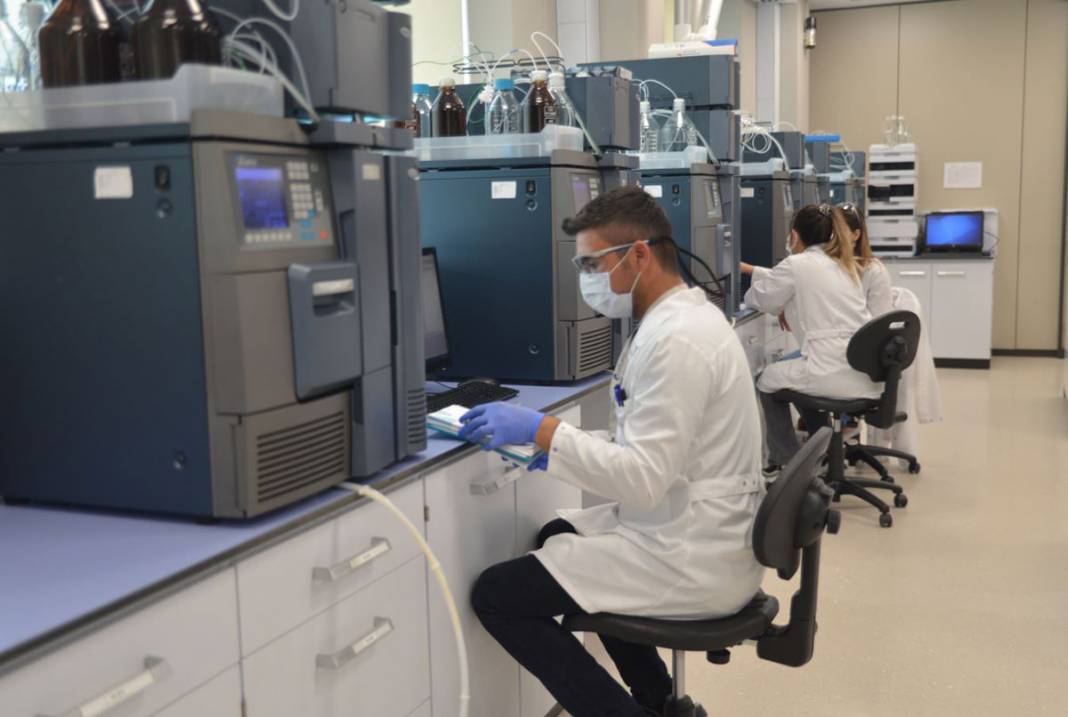 Aşı için umutlandıran açıklama: 3 ay içinde... 4