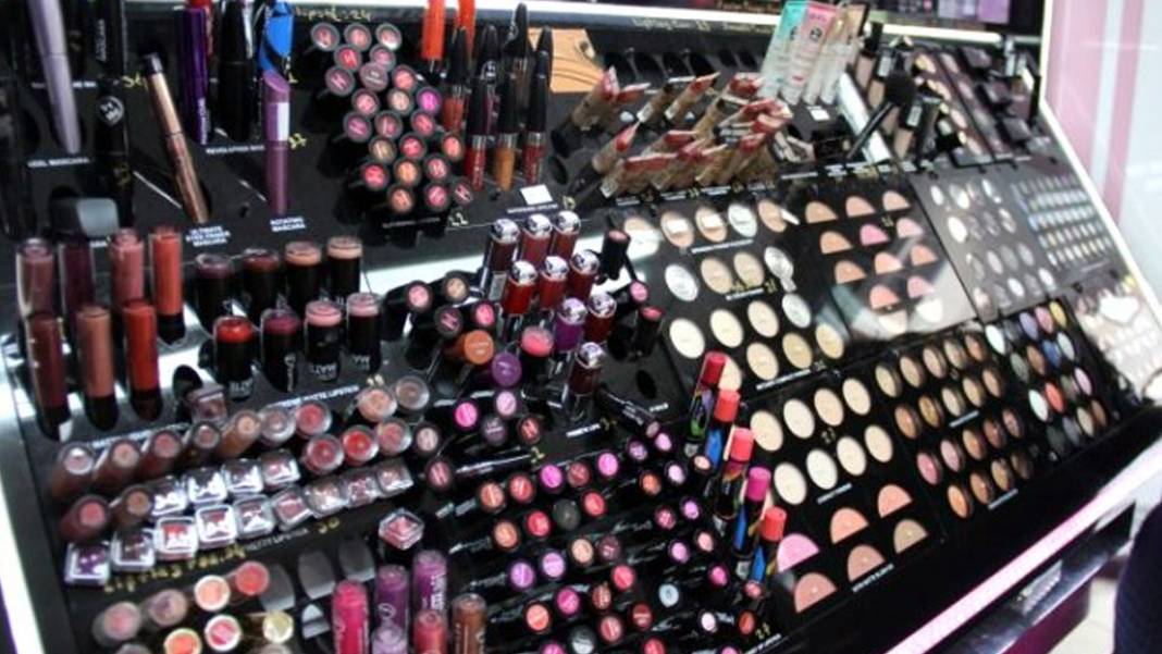 ABD'li kadın çöpten topladığı malzemelerle ayda 20 bin TL kazanıyor 1