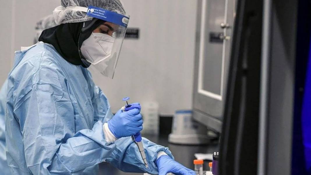 Koronavirüse yakalanmak için gönüllü oldular! 38 bin kişi başvurdu 10