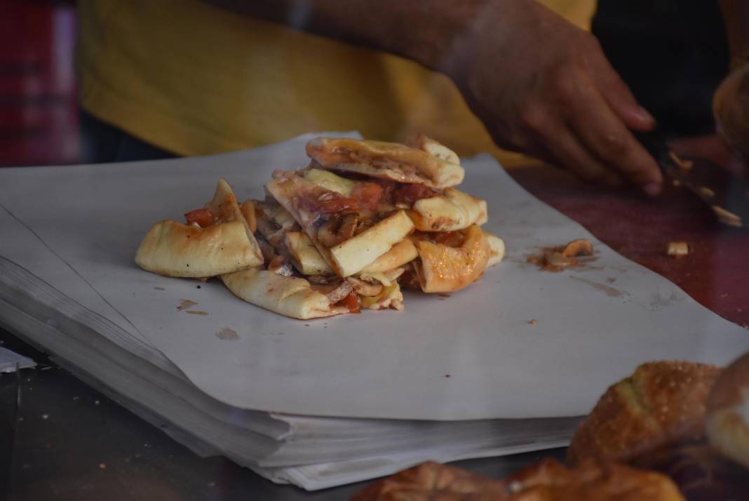 Ucuz kıymalı pidedeki büyük tehlike! Et yerine bakteri yemeyin 4