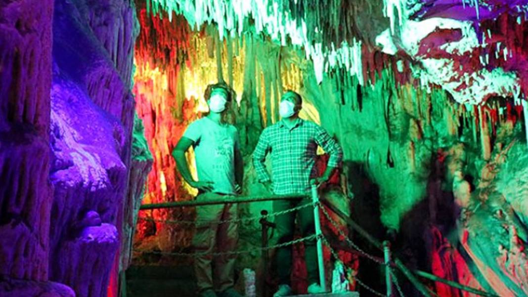 Bu mağaraya gelenlerin tek bir ortak özelliği var! İşte karşınızda 'Keloğlan Mağarası' 2