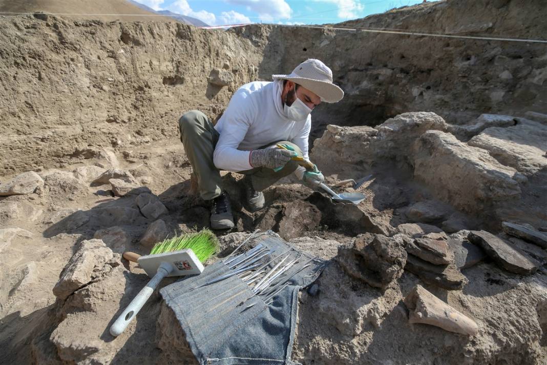 Tarihe ışık tutacak! 5 bin yıl öncesine ait yaşam izleri bulundu 13