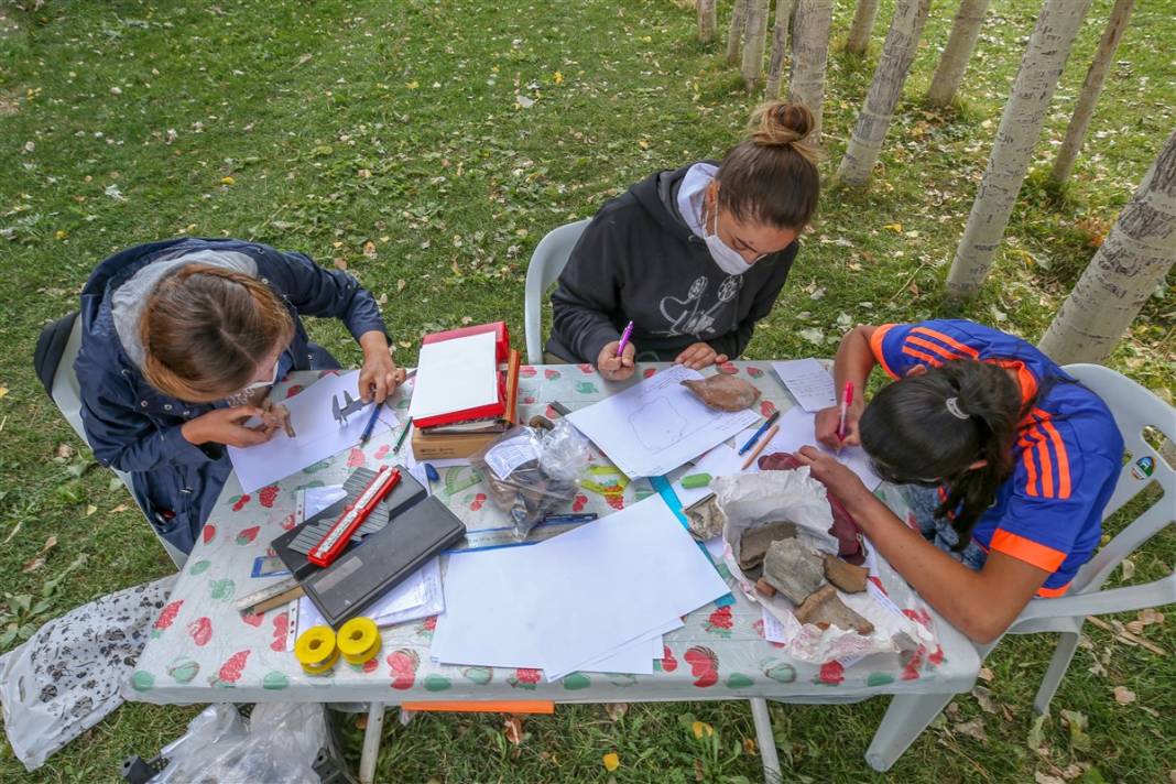 Tarihe ışık tutacak! 5 bin yıl öncesine ait yaşam izleri bulundu 17