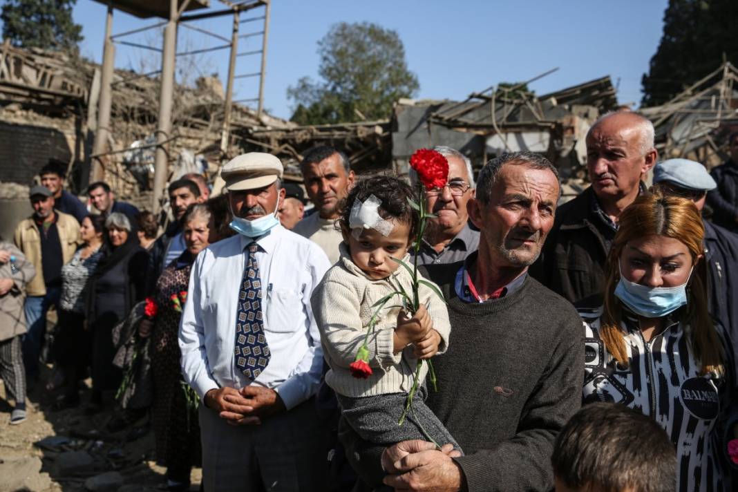 Ermenistan'ın kanlı saldırıları durmuyor! Gence şehitlerine ağlıyor 2