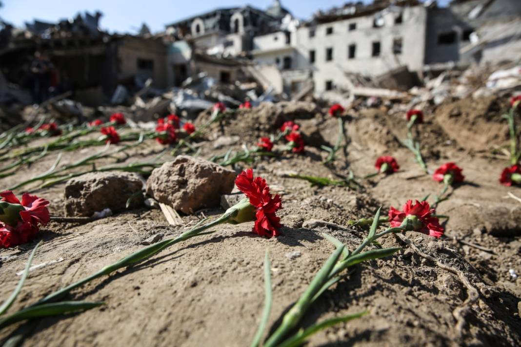 Ermenistan'ın kanlı saldırıları durmuyor! Gence şehitlerine ağlıyor 7
