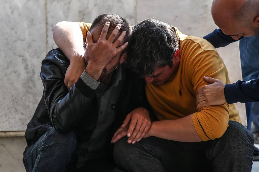 Gence'de katliam kurbanları defnedildi, gözyaşları ağıtlara karıştı 27