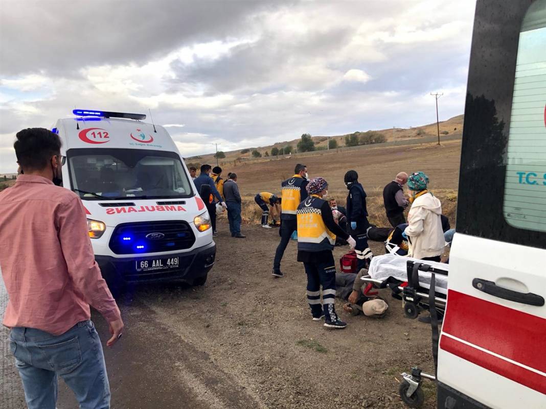 Yozgat'ta belediye otobüsü devrildi! Yaralılar var 16